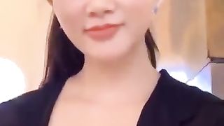 Gái Xinh Uplive Livestream Khoe Hàng