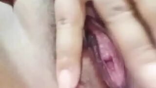 TEEN GIRL PUSSY MASTURBATION