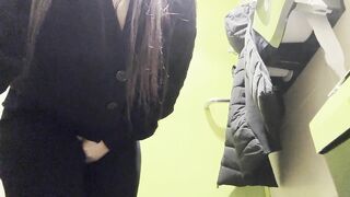 Horny girl decided to mastubate at the airport toilet - Jasmine SweetArabic