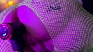 Bbw in fishnets getting fucked by machine