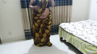 (Hindi Choda Chudi) Saree Pahne 35 Sal Ki Tamil Aunty Ko Driver Ne Dekh Liya Aur Jabardasti Chodne Laga