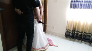 Indian Desi stepmom Mera Bada Lund Chahta Hai - Jab Papa Ghar Par Nahi Hote To Maa Mujhe Bulate Hai Aur Jabardast Choda