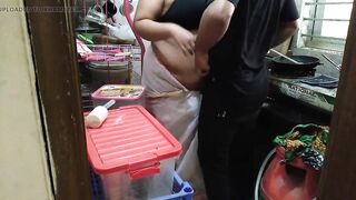 (Tamil Maa Ki Jabardast Chudai Beta) Desi Hot Step Mother Fucked In The Kitchen - Hindi Audio