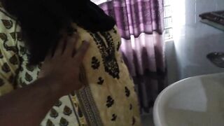 Neighbor boy fucked while hot aunty combing hair (Indian Desi Sex)