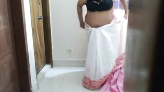 (Sasurji Ne Apne Bete Ki Patni Ke Sath Chudai) Father-in-law fucks daughter-in-law while wearing saree - Hindi Audio