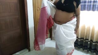 (Sasurji Ne Apne Bete Ki Patni Ke Sath Chudai) Father-in-law fucks daughter-in-law while wearing saree - Hindi Audio