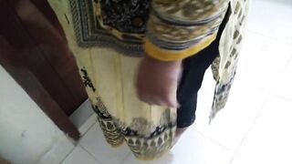 (Punjabi Aunty Ki Jabardast Chudai Apni Beta) Indian hot aunty fucked by her Stepson while cleaning house - Dirty Sex