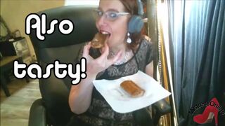 MistressOnline eating some food