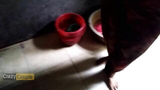 Malkin bhabi pee And sex with nokar in farmhouse bathroom