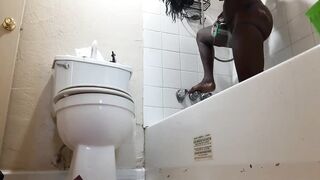 Thot i n Texas - Ebony Milf Butt Naked Fully Nude