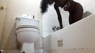 Thot i n Texas - Ebony Milf Butt Naked Fully Nude