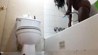 Thot i n Texas - Ebony Milf Butt Naked Fully Nude