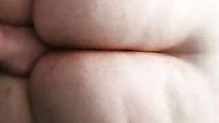 Moaning bbw being fingered