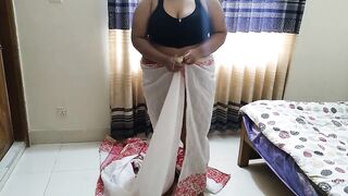 Indian sexy bhabhi (priya chatterjee) gets fucked while wearing saree - Desi Homemade