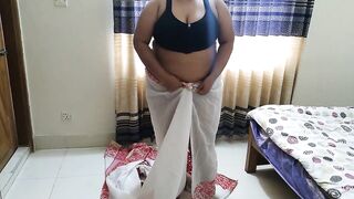 Indian sexy bhabhi (priya chatterjee) gets fucked while wearing saree - Desi Homemade