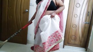 Desi 55 year old tamil Priya aunty fucked by neighbor while sweeping house - Hindi Clear Audio