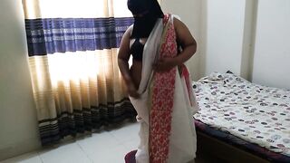 Abnormal 35 year old Indian aunty gets Fucked by work Boy (Hindi Audio)