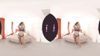 Latina tetona y culona en realidad virtual masturbandose y hablando sucio español Venus Afrodita VR