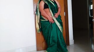 Green Saree Hot College Teacher want to Fucked Her 18y old Student - Indian Local Sex (Hindi Audio)