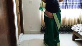 (Indian Aunty ki Jabardasti Chudai) Desi Super hot Sudipa Aunty Fucked by neighbor while wearing Saree - Huge Fuck & cum