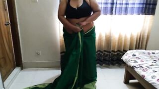 (Indian Aunty ki Jabardasti Chudai) Desi Super hot Sudipa Aunty Fucked by neighbor while wearing Saree - Huge Fuck & cum