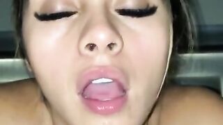 LATINA SUCKS THE LIFE OUTTA ME BEST HEAD EVER