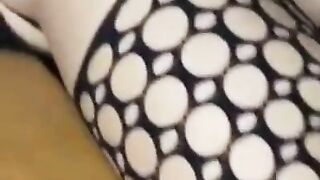 سكس مصري جامد ???? عزمتني جارتي الحلوة قليلة عيد الحب عشان نيكها خليت صوتها ينسمع بالحارة كلها????????????