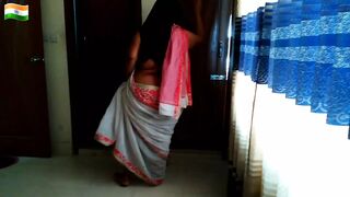 Tamil Desi Aunty ko jabardasti chudai apni beta jab ghar jhado diya - Indian hot aunty big ass fucked & huge cum behind