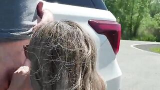 Amateur Hot Girl Gives Blowjob On Roadside