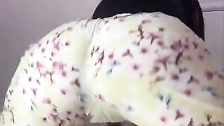 I LOVE TWERKING MY BUBBLE BUTT