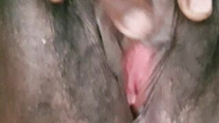 Hot sexy mom mature women removing dress press her big boobs fingering hard hairy pussy until cum with moan