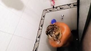 Latina pregnant ebony pretending not to be seen in the shower