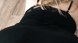 Horny MILF makes herself cum in the kitchen when no one’s home