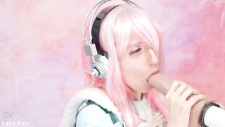 Sonico Invites Her Fans To A Photoshoot