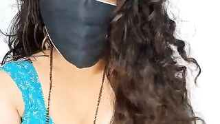 Horny Desi Indian housewife Aunty nude video