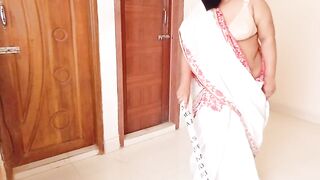 Arab Stepmom sweep room in Indian style saree then stepson saw her BBW figure & get Hot then Fuck