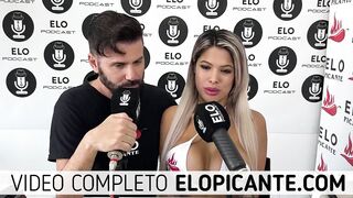 KAREN JAZMIN MUESTRA EL CULO EN EL CUARTO PICANTE CON ELO PODCAST