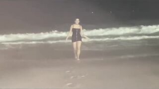 Fucking the unknown on the beach at night