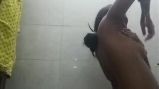 Bhabi bath video sexy bhabi bath video part 1