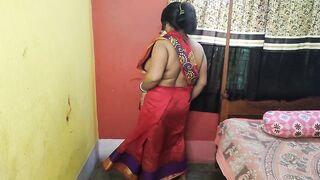 Indian sizzling mom showing her juicy pussy in red sharee