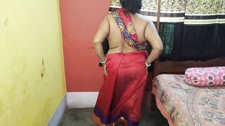 Indian sizzling mom showing her juicy pussy in red sharee