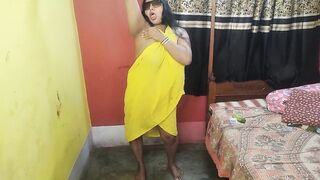 Indian sexy mom Sruti mustarbrating herself with Vegetable