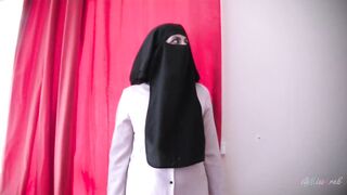 Arab Blowjob with Hijab