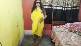 Indian hot and gorgeous girl solo fucking