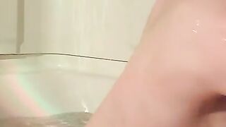 Femdom Worship - Goddess D takes a bath and uses a bath bomb for you to worship