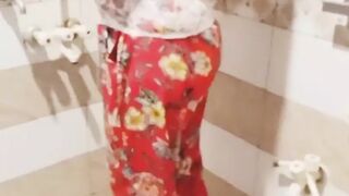 Indian Desi Stepsister Take Shower With Music