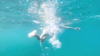 Spreading legs, sexy ass, underwater flower dress