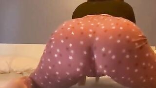 ANOTHER TWERK IN MY COZY PAJAMAS