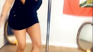 Watch this bad ass bitch show all she can do, and yes she does it all perfect pussy perfect body