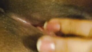 Sexy milf dripping pussy juice.. කැරි හුත්තේ හුතු ජූස් බේරෙනවා...